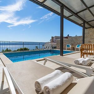 Villa Oslo - Luxury Place With Sea Views & Heated Pool, 300M Far From Sandy Beach Omis Exterior photo