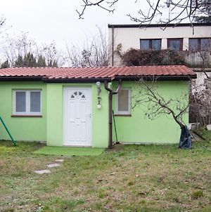 Small-Comfy Guest House In Donaustadt Garden - Not Shared! Vienna Exterior photo
