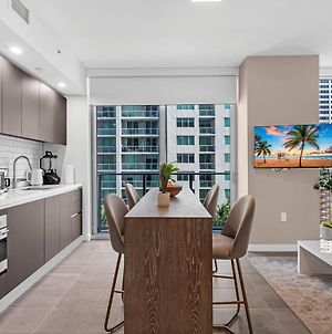 Coolest Apartment 1Br W Stylish Furniture Miami Exterior photo