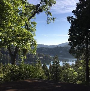 Serene Romantic Lake Getaway, Chocolate Box Views Villa Crestline Exterior photo