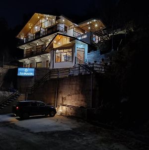 Trimounts- A Boutique Hotel In Tirthan Valley Banjar Exterior photo