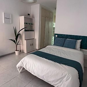 Wonderful Studio Perfect For Couples Apartment Seville Exterior photo