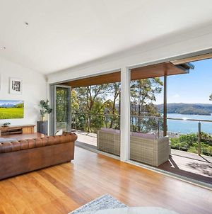 Picturesque 4 Bed Home With Stunning Bay Views Bilgola Exterior photo