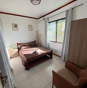 2 Bedroom Guesthouse With Kitchen And Laundry Nadi Exterior photo