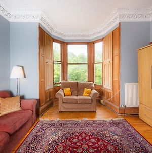 Desirable Edinburgh Retreat With Famous Park Views Apartment Exterior photo
