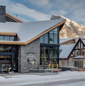 Peaks Hotel & Suites Banff Exterior photo