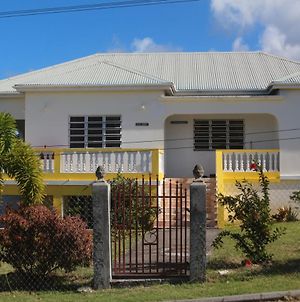Villa Benito Nevis Exterior photo