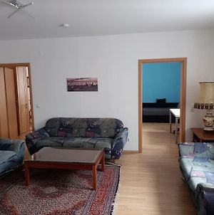 Apartment E2 - Gut Ausgestattete 3-Zimmerwohnung 64 Qm, Fur 1-3 Personen 1 Dz 1Ez Grafenwohr Exterior photo