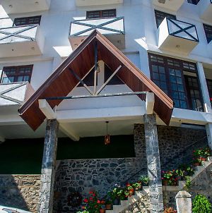 Manudi Glenfallsedge Rest Hotel Nuwara Eliya Exterior photo
