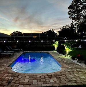 Heated Pool •Honeymoon Island• Fireplace Villa Palm Harbor Exterior photo