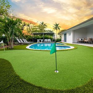 Ultra Modern Home/Heated Pool/Basketball/Sleeps 22 Miami Exterior photo