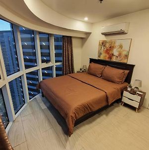 A2J Luxury 2Br Suite Near High Street Bgc Taguig Manila Exterior photo