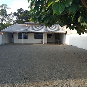 Casa Aconchegante Com Ar Condicionado Villa Picarras Exterior photo