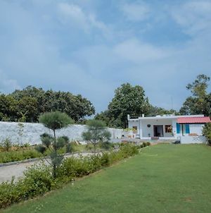 Natraj Greens Dev Farm Villa Gurgaon Exterior photo
