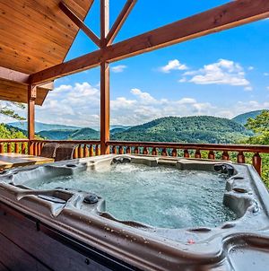 Peace in the Valley - Mtn VIEWS w/HotTub, GameRoom, Theatre, Arcade Sevierville Exterior photo