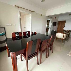 Luxury 2Bhk Serviced Apartment With Free Parking Thiruvananthapuram Exterior photo