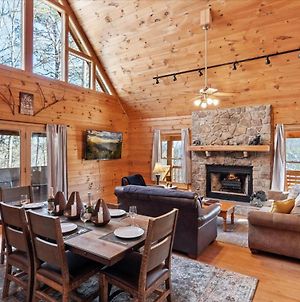 Private Cabin With Hot Tub, King Beds, And Forest Views Villa Sevierville Exterior photo