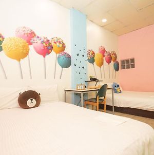 Butterfiy In Fengjia Apartment Taichung Exterior photo