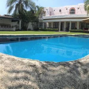 Hermosa Casa Llena De Vida, Jardin Y Alberca! Villa Jiutepec Exterior photo