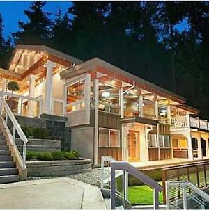 Gorgeous & Spacious Mansion With Ocean & Mountain View West Vancouver Exterior photo