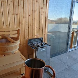 Luxuriose Ferienwohnung Mit Sauna Prufingberg Exterior photo