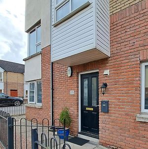 Kings Lodge One Bed Apartment Belfast Exterior photo