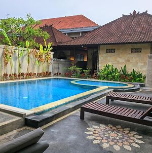 Taman Sari Cottages Kuta (Bali) Exterior photo