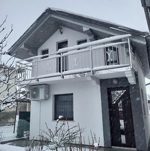 Country House White Queen Apartment Bihac Exterior photo