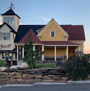 Magnetic Hill Winery Hotel Moncton Exterior photo