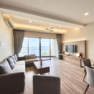 New Imago Seaview Waterfront 3 Bedrooms Designer Suite Kota Kinabalu Exterior photo