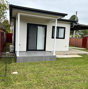 Fragrant Home-68A Brand New 2 Rooms House With Beautiful Private Garden And Entrance,5G Wifi Doonside Exterior photo