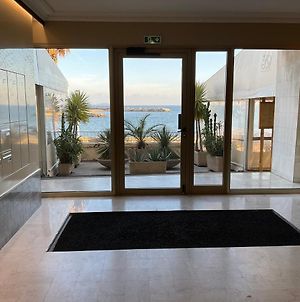 Somptueux Appartement Face A La Mer Toulon Exterior photo