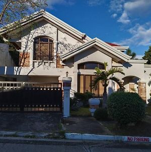 Mio Suites - Paranaque House Manila Exterior photo