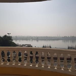 Cairo, Maadi, Nile View Apartment Helwan Exterior photo