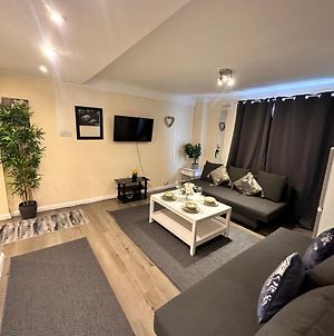 Superb One Bedroom Marble Arch London Exterior photo