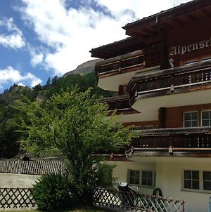 Haus Alpenschloss Zermatt Room photo