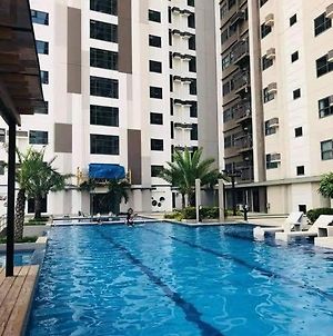 Horizon 101 A10 Shortwalk Robinson'S Mall + Free Wifi+ Netflix Apartment Cebu Exterior photo