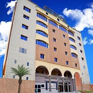Royal Suites Hotel Nouakchott Exterior photo