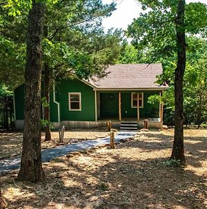 The Leanin' Tree - Nestled Amongst The Piney Woods Of East Texas Cabin Villa Lindale Exterior photo