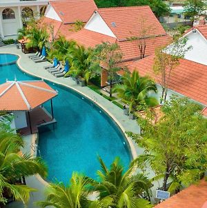 Sea Breeze Hotel & Villa Sihanoukville Exterior photo