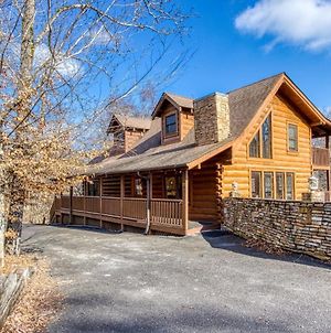 The Wildlife Lodge - Great Location! Close To Tanger Outlets! Cabin Sevierville Exterior photo