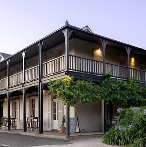 The Sir George Apartment Jugiong Exterior photo