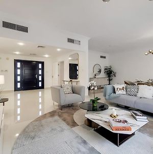 Al Barsha Villa, Stunning 4Bed Luxury Private Home By Manzil Dubai Exterior photo