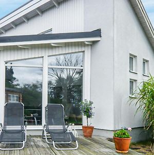 Amazing Home In Trelleborg With 4 Bedrooms, Sauna And Wifi Exterior photo