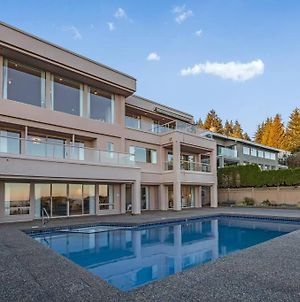 Stunning Mid-Century Mansion With Incredible Views Villa West Vancouver Exterior photo