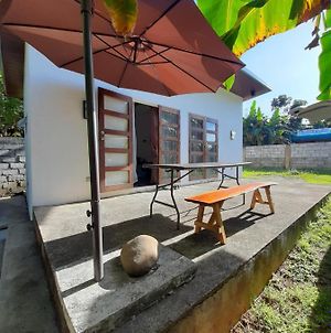 La Minimalista Villa Bagac Exterior photo