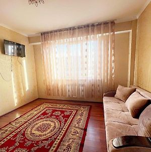 Mira Apartments Almaty Exterior photo