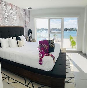 Breathtaking 2 Bedroom Apartment With Harbor View Oranjestad Exterior photo