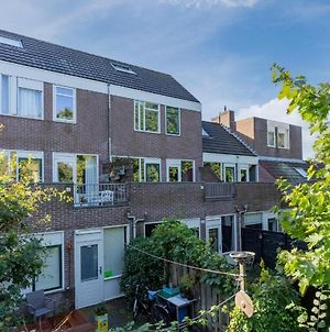Cosy Apartment In Alkmaar With Balcony Exterior photo