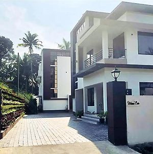 Urbane Cove Apartment Thiruvananthapuram Exterior photo